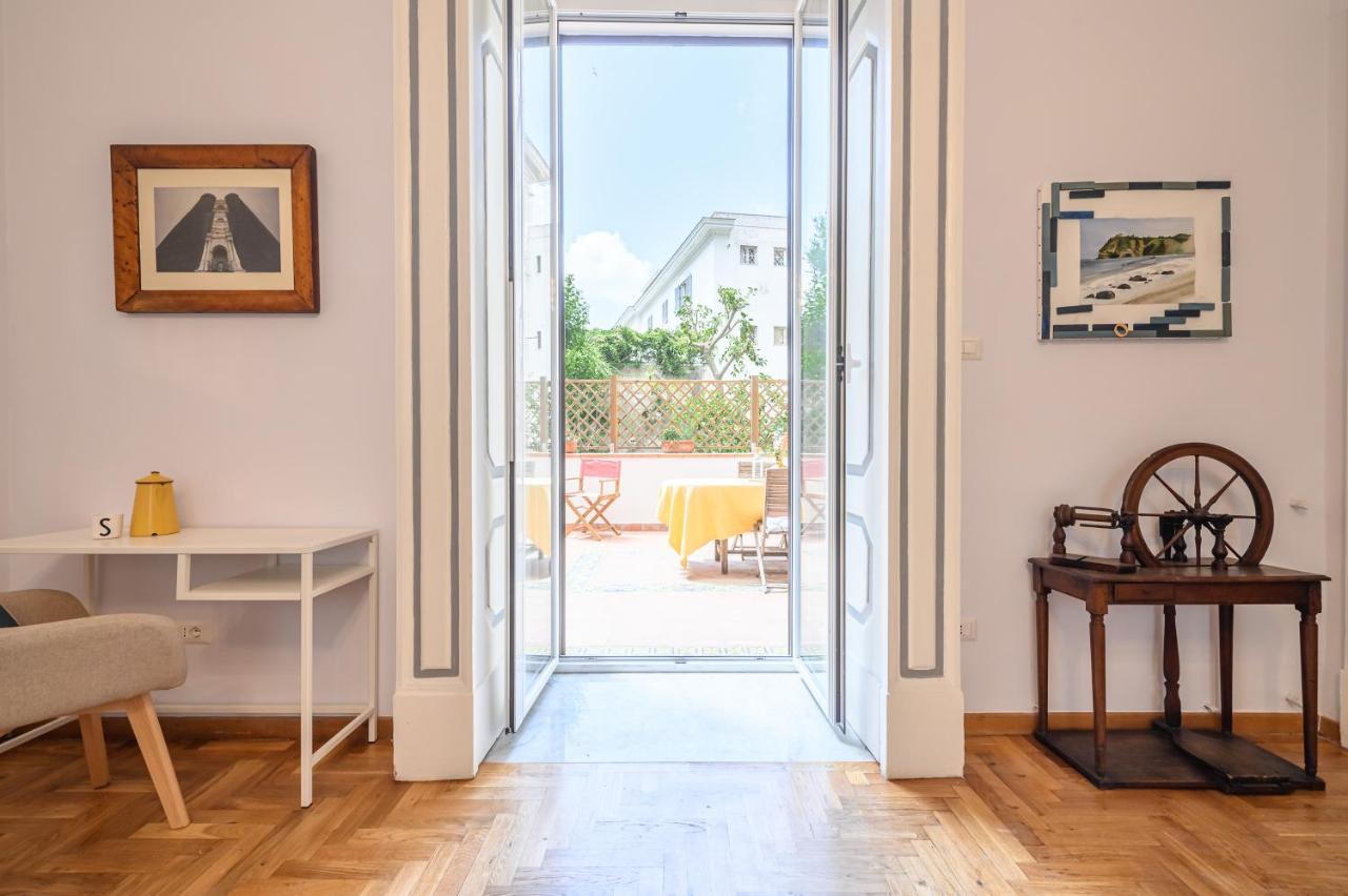 Viale Calascione 7 Apartment