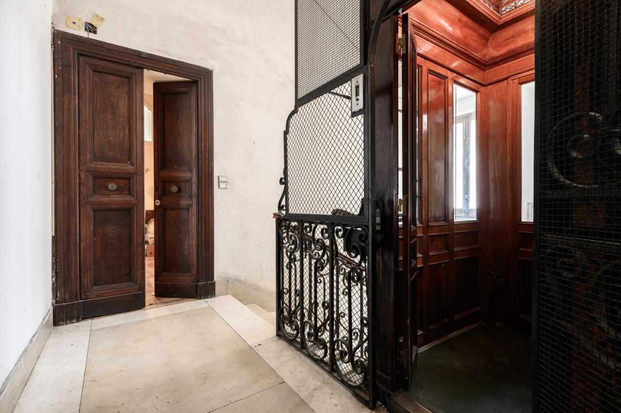 Viale Calascione 7 Apartment *